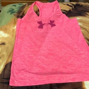 Under Armour top